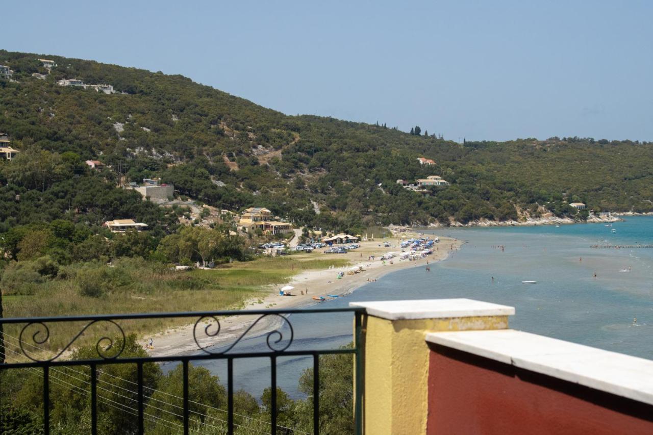 Apraos Bay Hotel Exterior photo