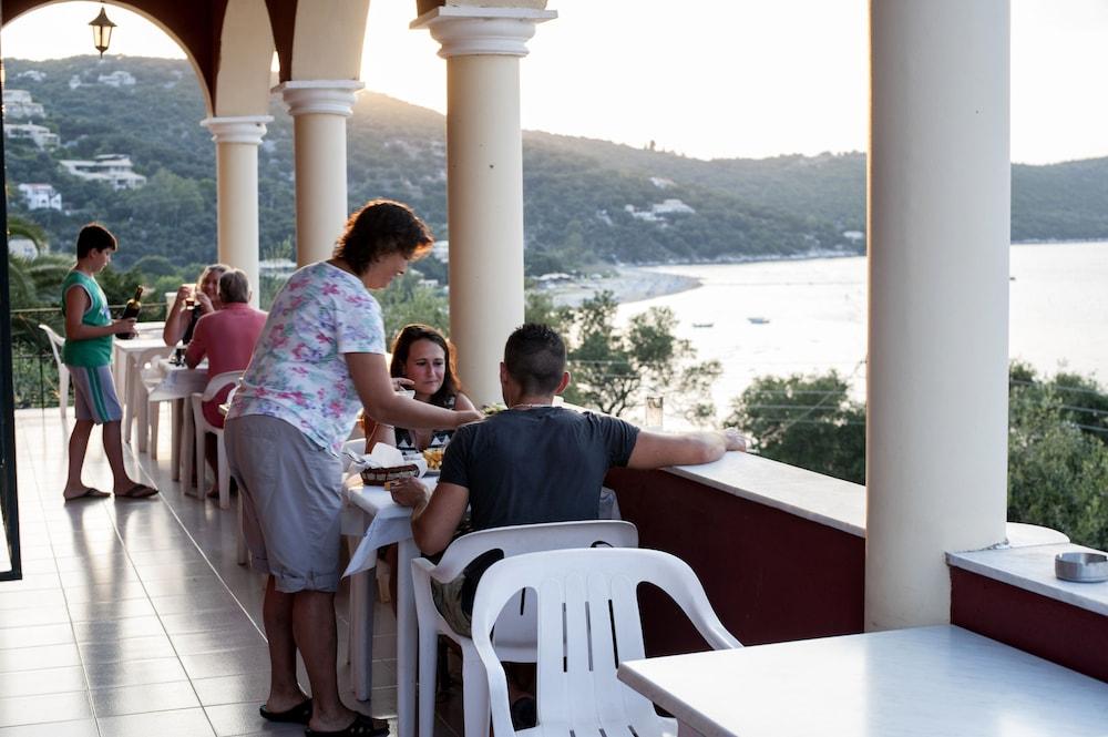 Apraos Bay Hotel Exterior photo