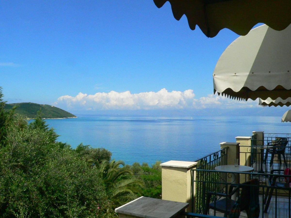 Apraos Bay Hotel Exterior photo